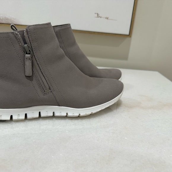 COPY - Cole Haan, ZeroGrand Bootie 7.0/7.5, grey waterproof - Picture 1 of 7